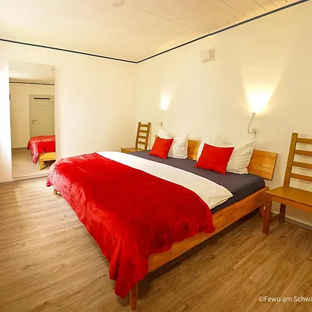 Am Schwanseebad Mit Garten - Ruhig, Familienfreundlich Und Zentrumsnah Apartment