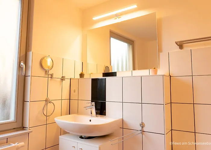 Am Schwanseebad Mit Garten - Ruhig, Familienfreundlich Und Zentrumsnah * Weimar